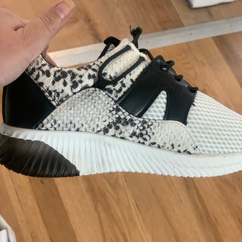 Brand new snake print sneakers